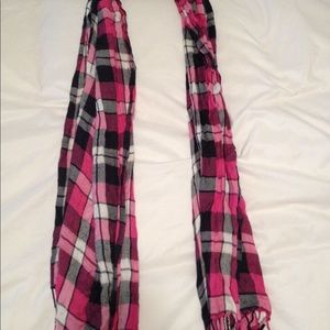 Pink plaid fringed scarf